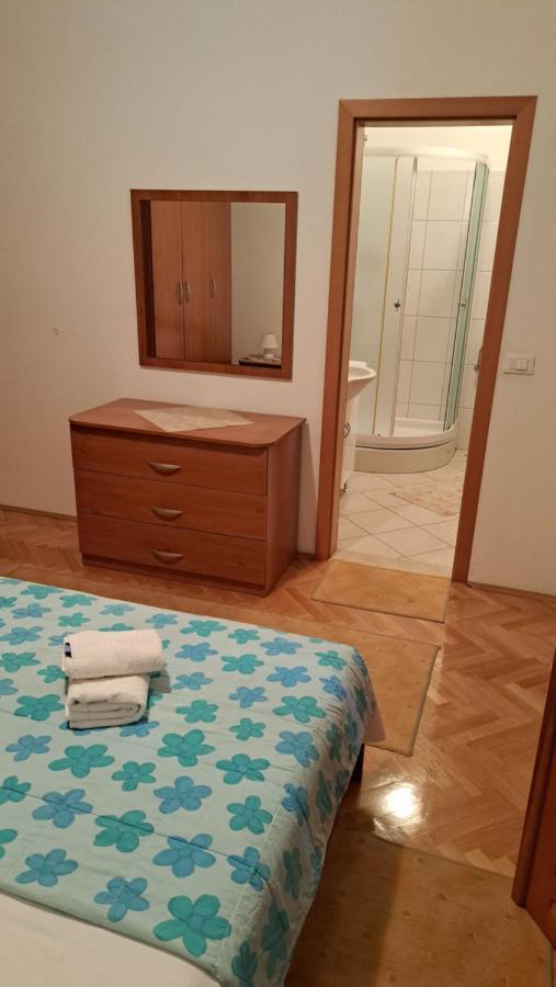 Apartment With Splendid Sea View Trogir Exterior photo