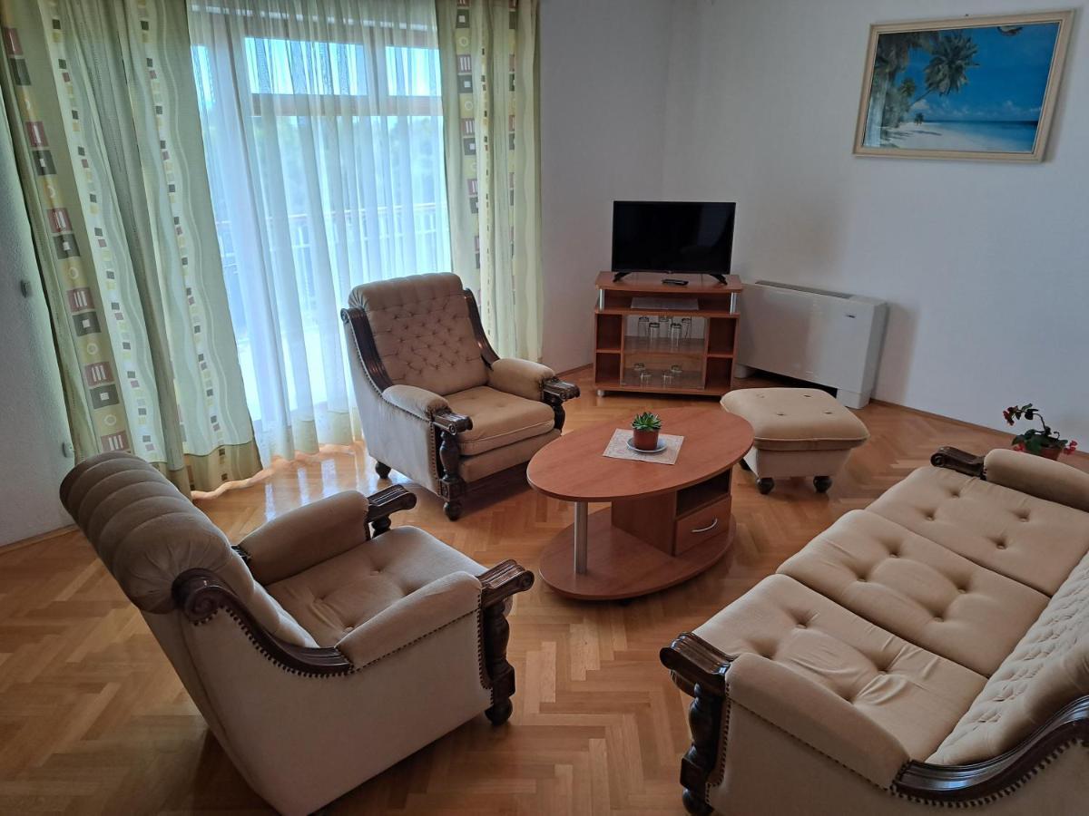 Apartment With Splendid Sea View Trogir Exterior photo
