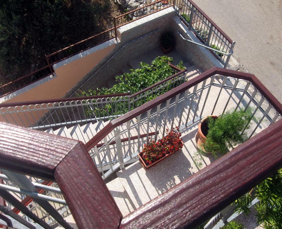 Apartment With Splendid Sea View Trogir Exterior photo